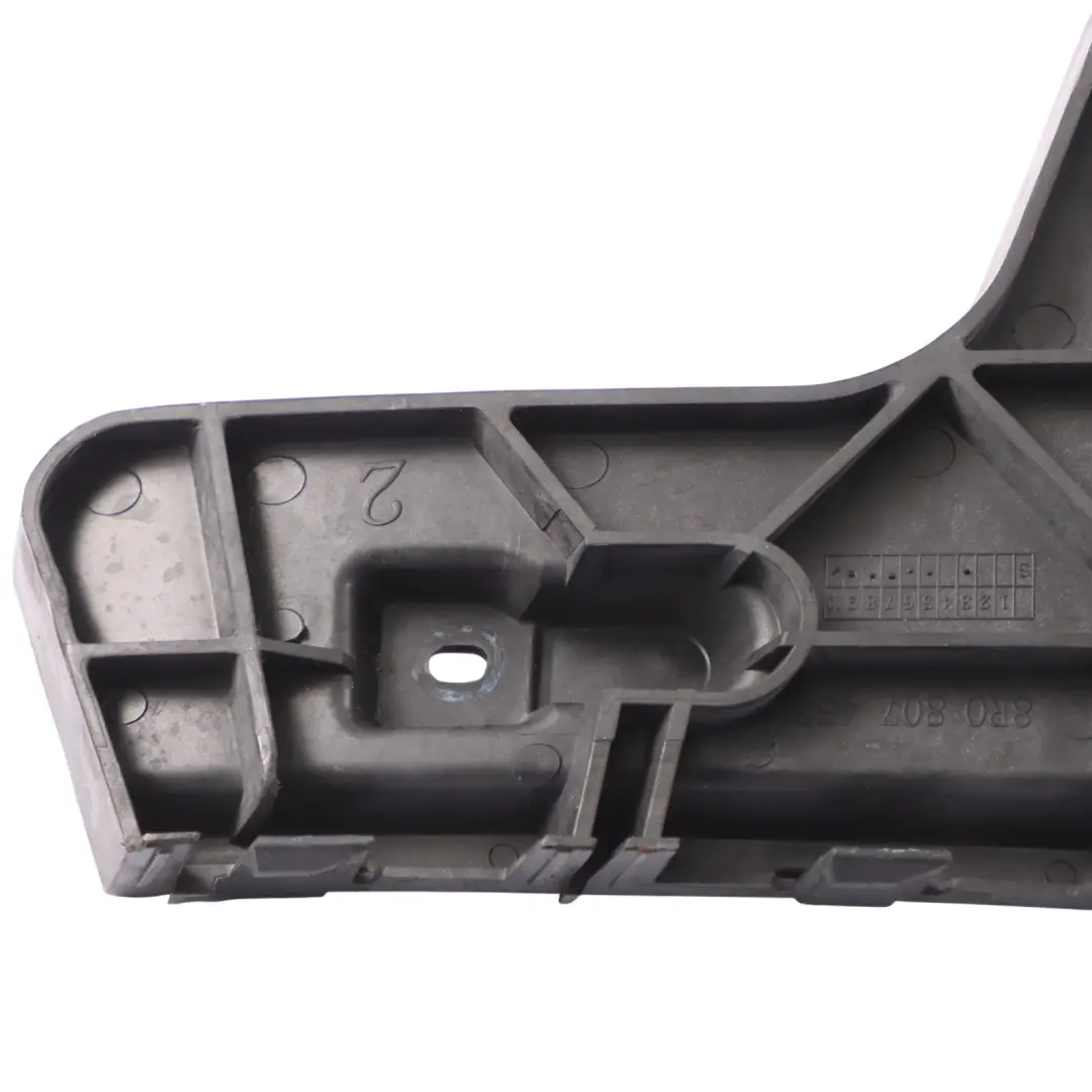 Wspornik Ślizg Mocowanie Zderzaka Tylnego Lewy Tył do Audi Q5 8R o numerze 8R0807453C Audi Q5 8R Wspornik Ślizg Mocowanie Zderzaka Tylnego Lewy Tył - SKU 8R0807453C - Numer Części 8R0807453C