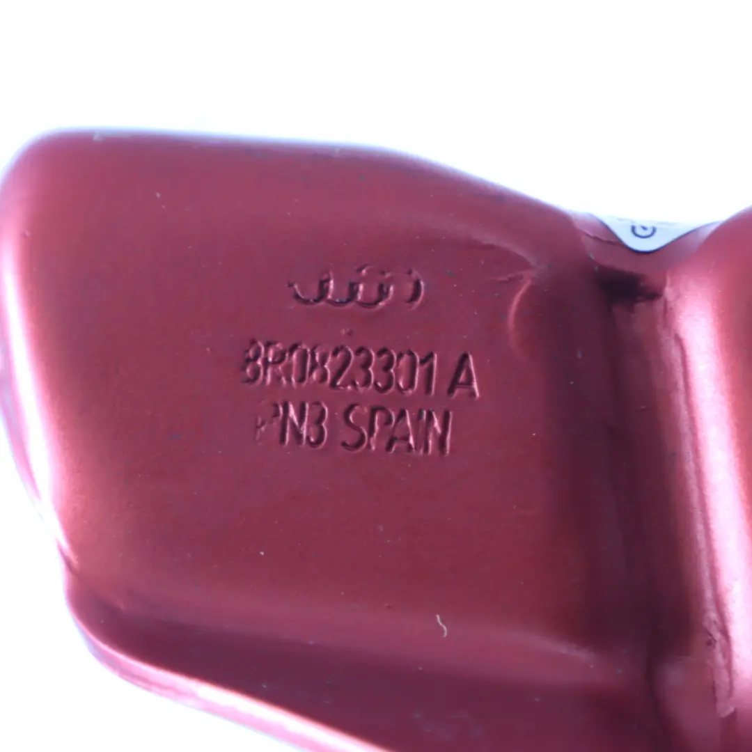 Cerniera cofano anteriore sinistra Rosso Vulcano metallizzato - Y3M per Audi Q5 8R con numero di parte 8R0823301A-VRA Audi Q5 8R Cerniera cofano anteriore sinistra Rosso Vulcano metallizzato - Y3M - SKU 8R0823301A-VRE - Numero di parte 8R0823301A-VRA