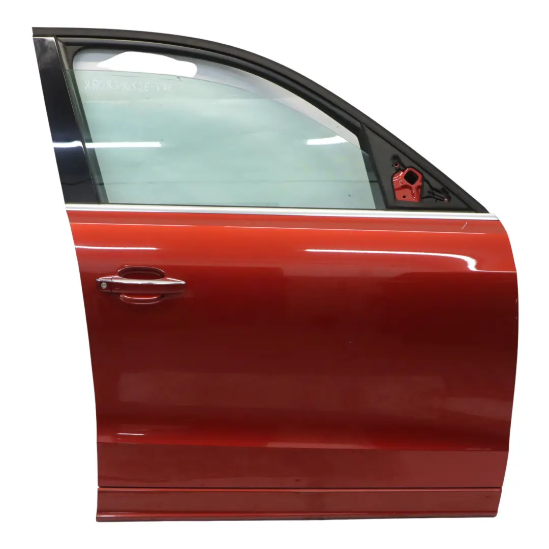 Door Front Right O/S Covering Panel Volcano Red Metallic - Y3M to Audi Q5 8R with Part number 8R0831052E Audi Q5 8R Door Front Right O/S Covering Panel Volcano Red Metallic - Y3M - SKU 8R0831052E-VRE - Part number 8R0831052E