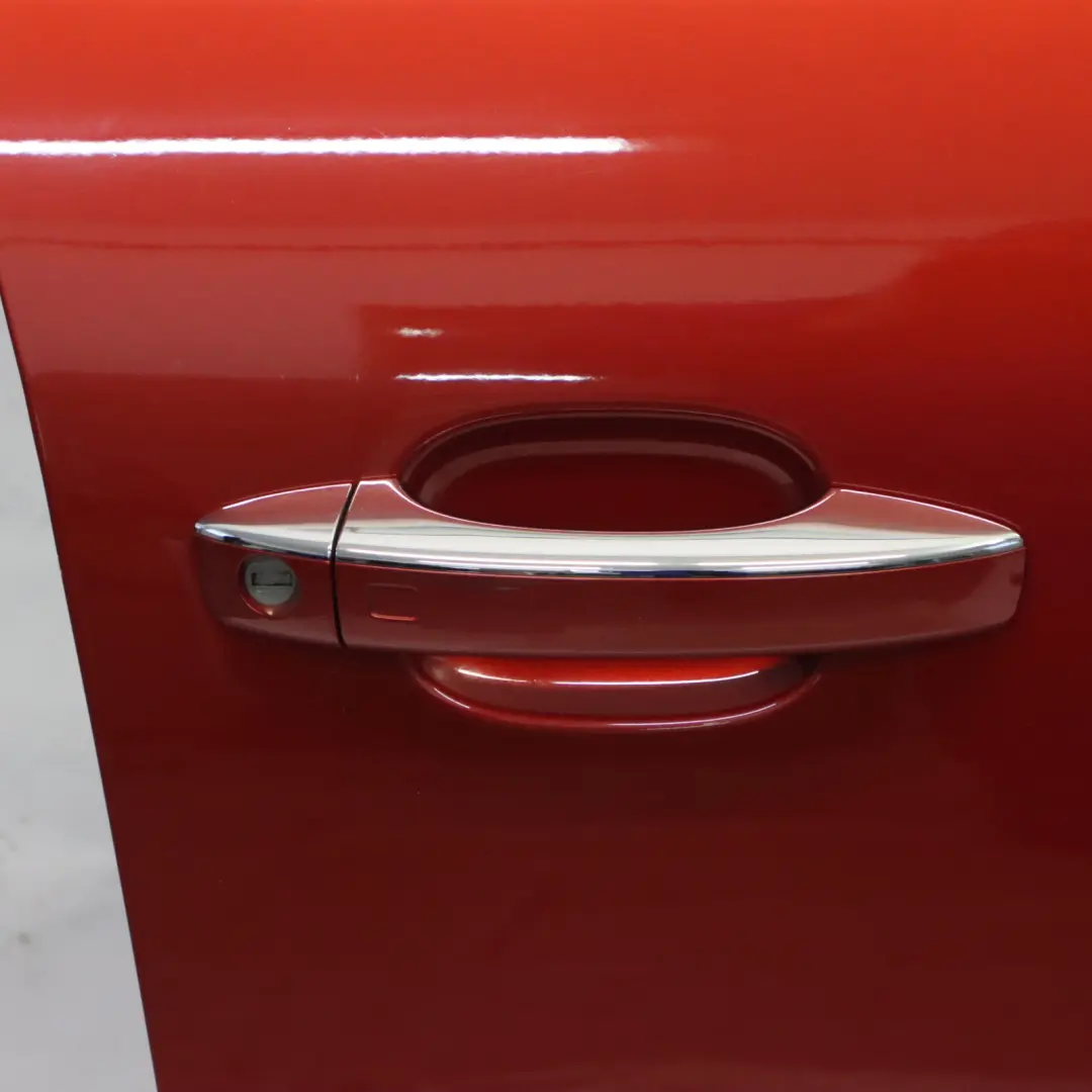 Porta anteriore destra Rivestimento Pannello Volcano Red - Y3M per Audi Q5 8R con numero di parte 8R0831052E Audi Q5 8R Porta anteriore destra Rivestimento Pannello Volcano Red - Y3M - SKU 8R0831052E-VRE - Numero di parte 8R0831052E