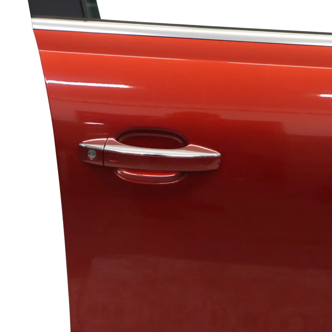 Puerta Delantera Derecha Panel Revestimiento Volcano Red - Y3M para Audi Q5 8R con número de pieza 8R0831052E Audi Q5 8R Puerta Delantera Derecha Panel Revestimiento Volcano Red - Y3M - SKU 8R0831052E-VRE - Número de pieza 8R0831052E