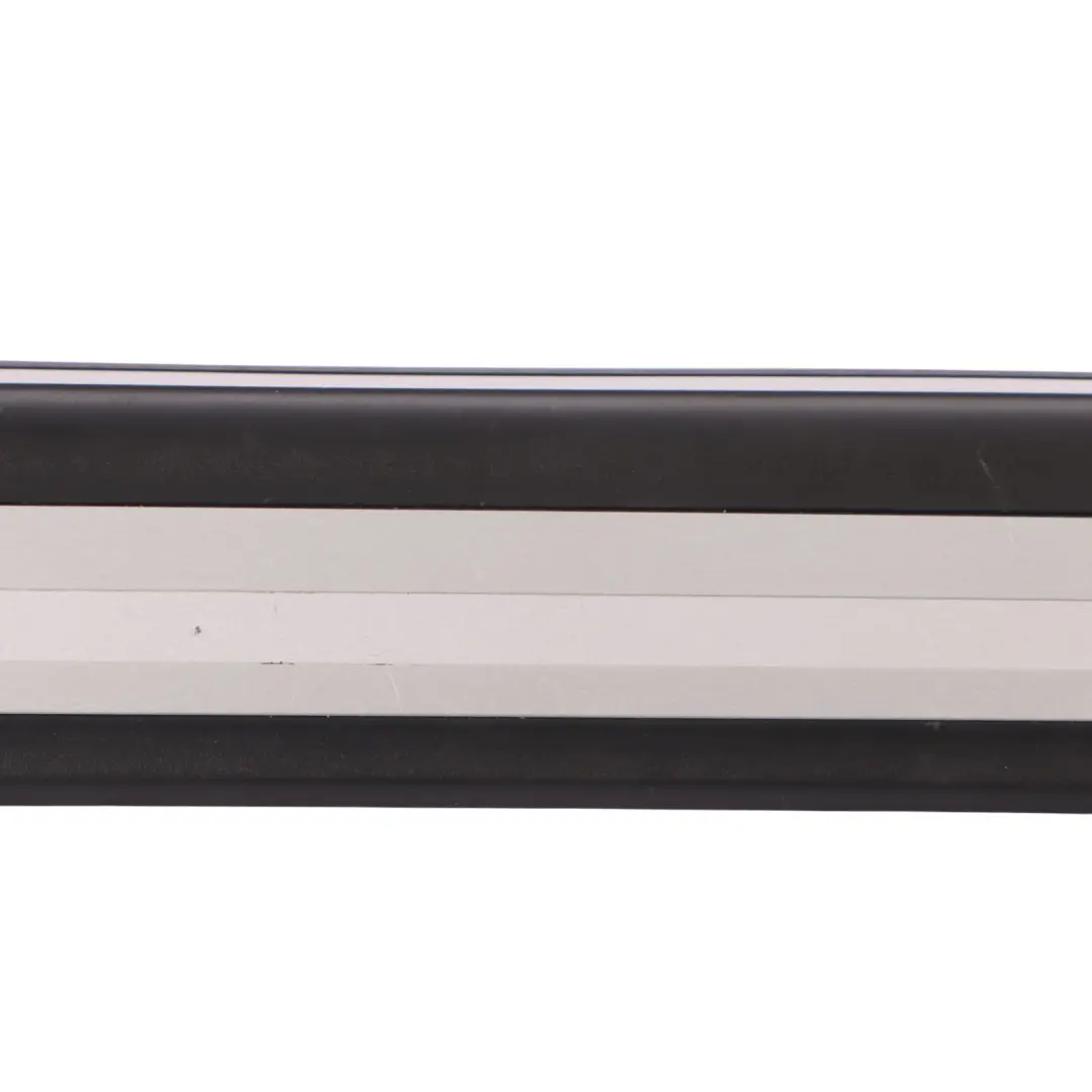 Joint de seuil intérieur avant droit pour Audi Q5 8R à propos du numéro de pièce 8R0853374C Audi Q5 8R Joint de seuil intérieur avant droit - SKU 8R0853374C - Numéro de pièce 8R0853374C