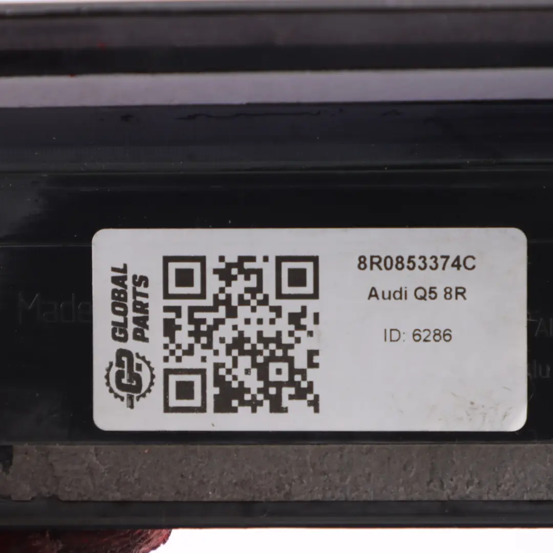 Joint de seuil intérieur avant droit pour Audi Q5 8R à propos du numéro de pièce 8R0853374C Audi Q5 8R Joint de seuil intérieur avant droit - SKU 8R0853374C - Numéro de pièce 8R0853374C