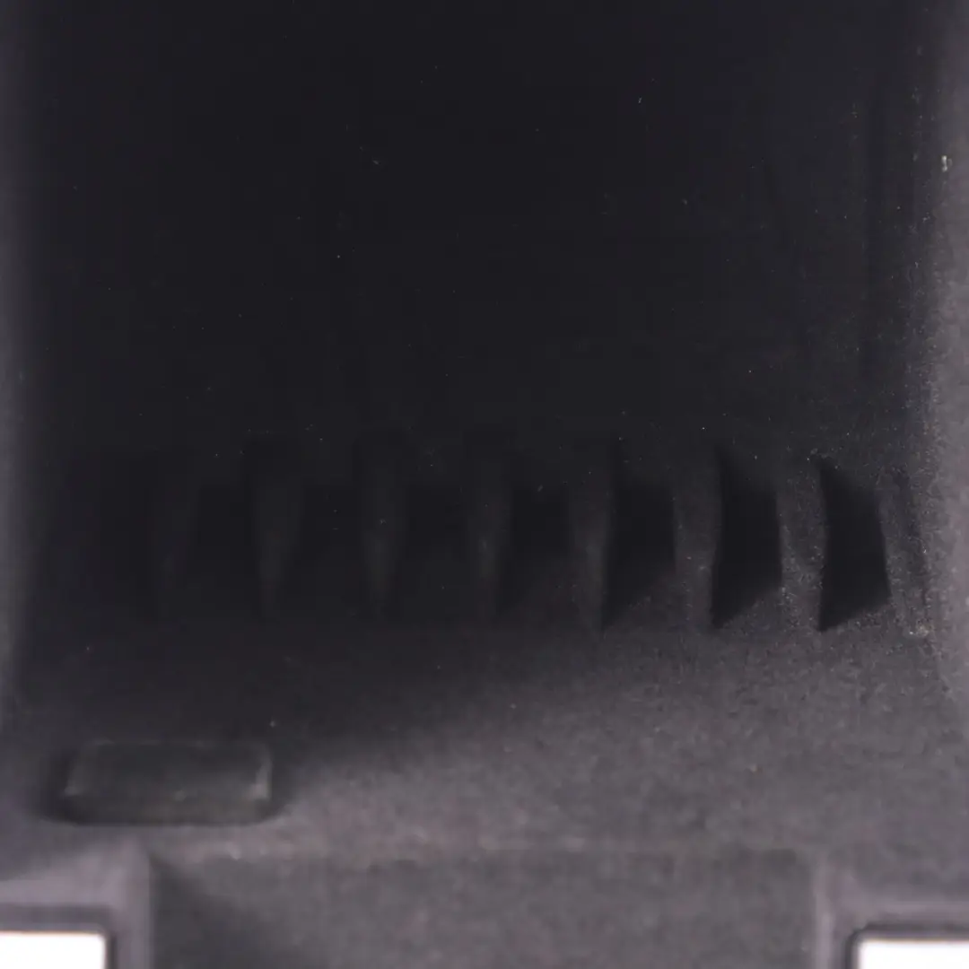 Vaschetta portaoggetti per console centrale per Audi Q5 8R con numero di parte 8R0864981 Audi Q5 8R Vaschetta portaoggetti per console centrale - SKU 8R0864981 - Numero di parte 8R0864981