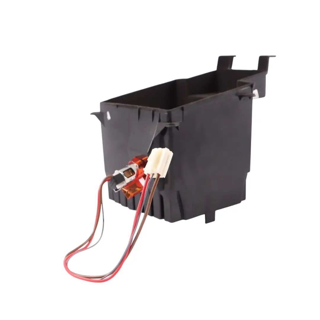 Vaschetta portaoggetti per console centrale per Audi Q5 8R con numero di parte 8R0864981 Audi Q5 8R Vaschetta portaoggetti per console centrale - SKU 8R0864981 - Numero di parte 8R0864981
