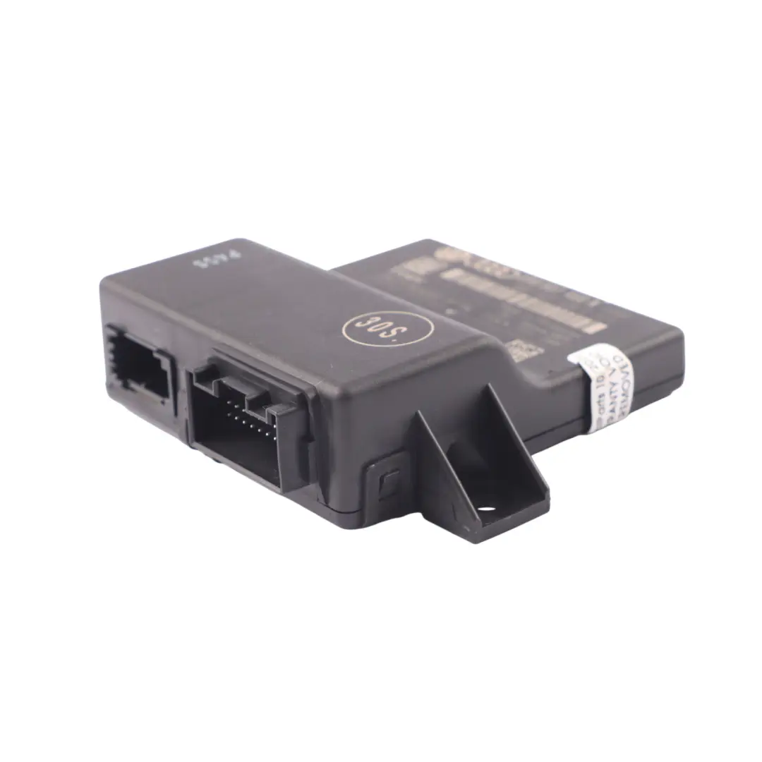 Gateway Control Module Unit ECU to Audi A5 8T with Part number 8R0907468N Audi A5 8T Gateway Control Module Unit ECU - SKU 8R0907468N - Part number 8R0907468N