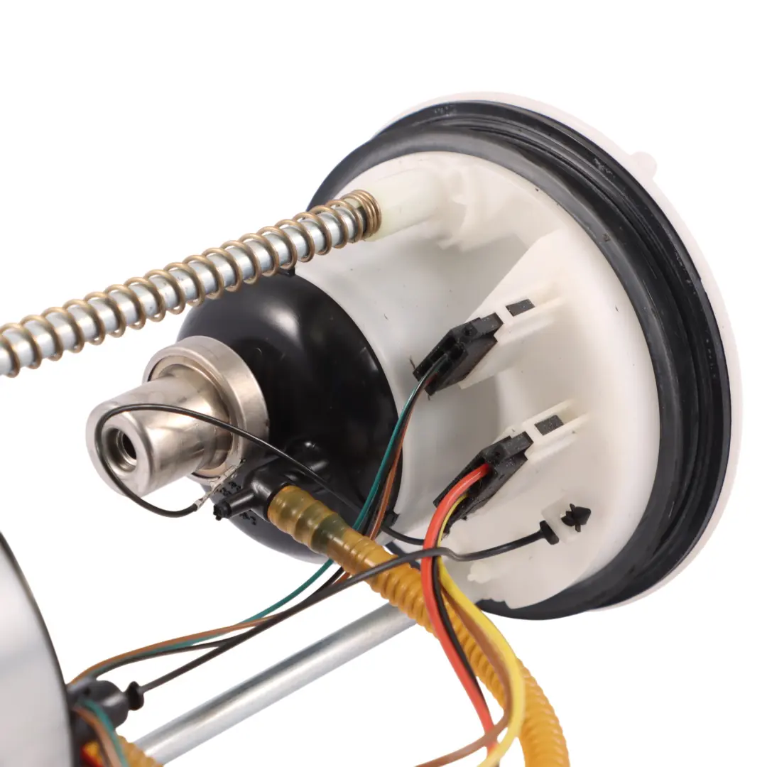 CNCD Kraftstoff Pumpengeber Förder Einheit für AUDI Q5 8R 2.0 TFSI mit Teilenummer 8R0919051G AUDI Q5 8R 2.0 TFSI CNCD Kraftstoff Pumpengeber Förder Einheit - SKU 8R0919051G - Teilenummer 8R0919051G