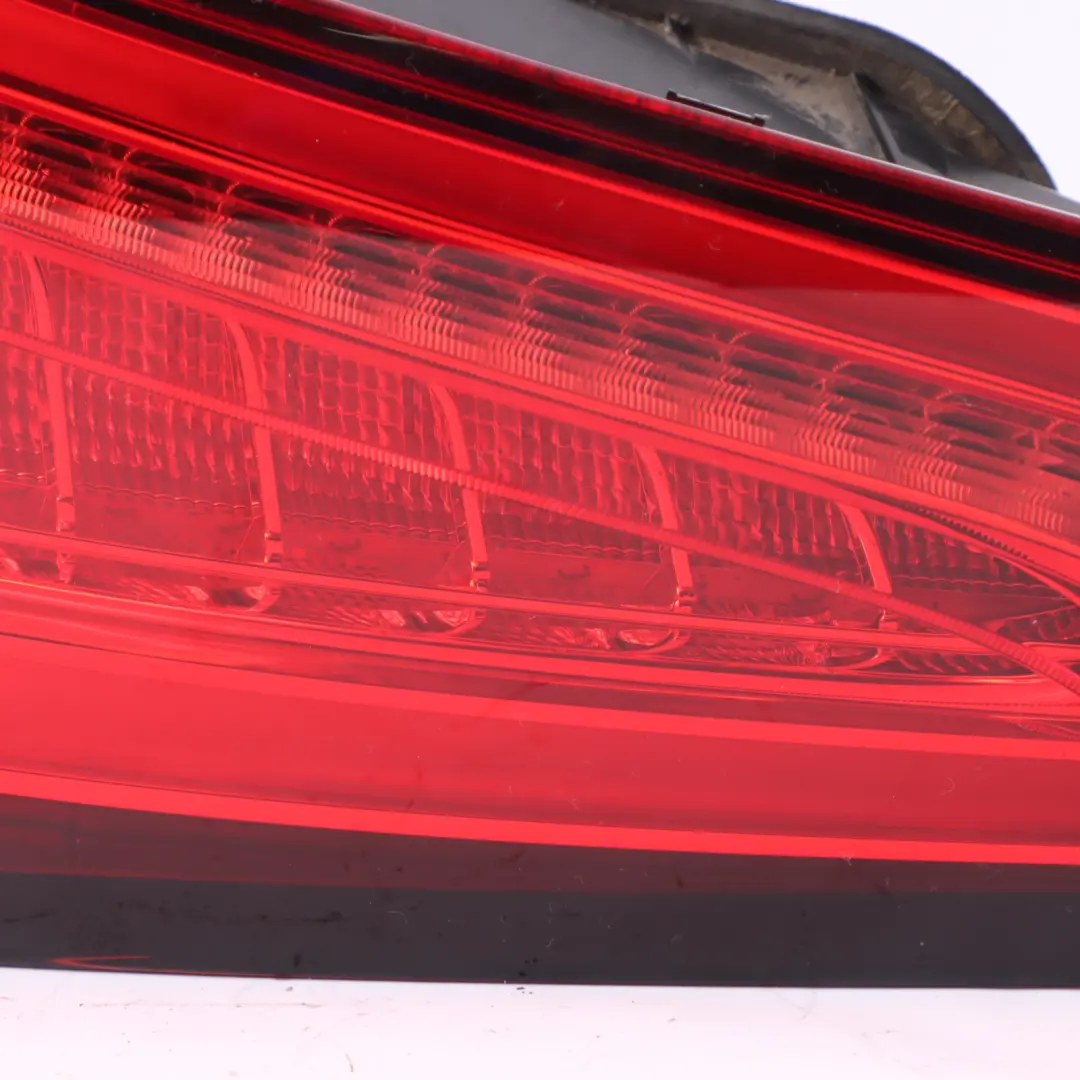Audi Q5 8R Heckklappe Kofferraum Licht Lampe Hinten Links - SKU 8R0945093C - Teilenummer 8R0945093C
