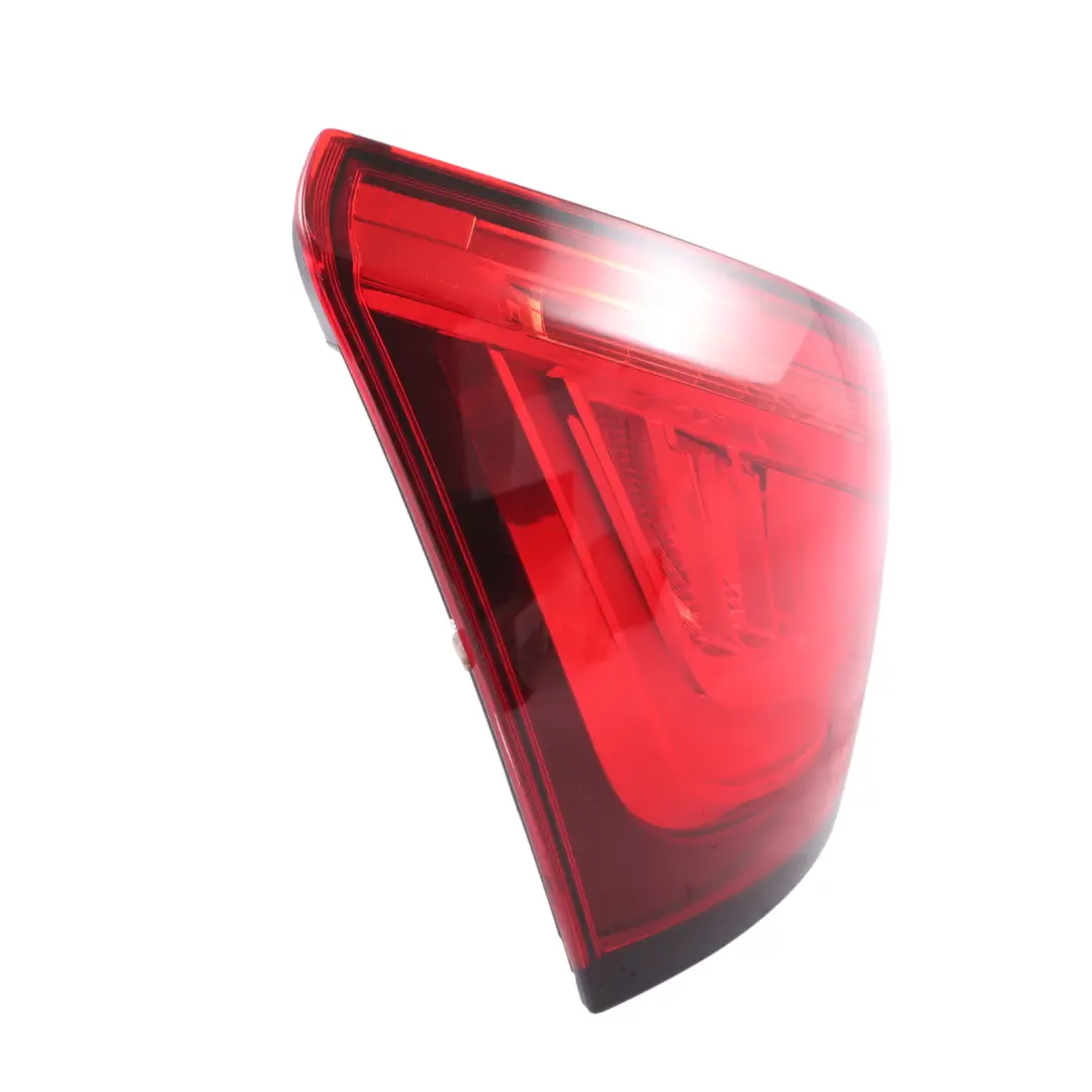 Audi Q5 8R Tailgate Boot Trunk Light Luz Trasera Izquierda - SKU 8R0945093C - Número de pieza 8R0945093C