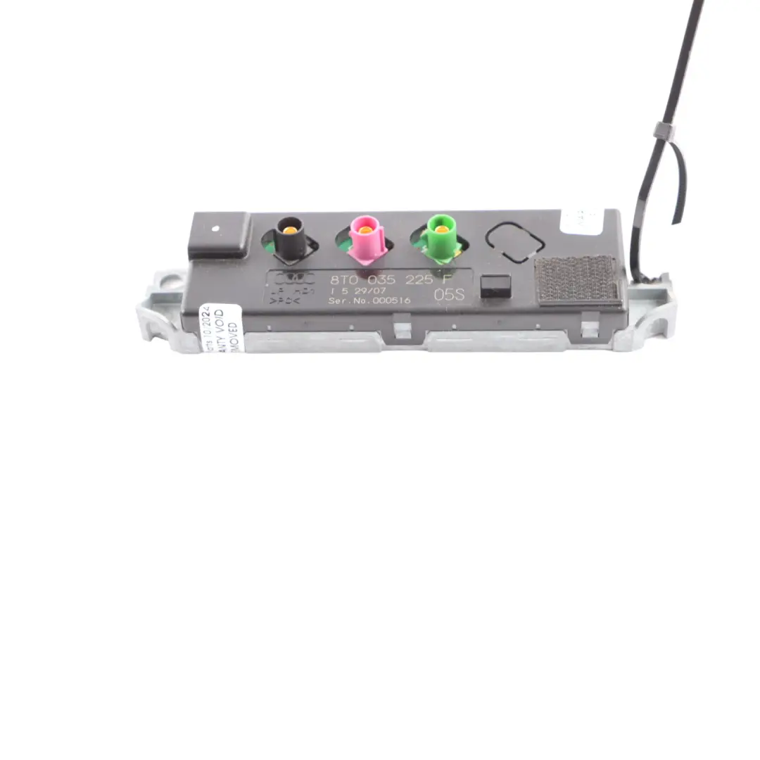Antenna Amplifier Aerial Module Control Unit Right O/S 8T0035225M to Audi S5 8T with Part number 8T0035225F Audi S5 8T Antenna Amplifier Aerial Module Control Unit Right O/S 8T0035225M - SKU 8T0035225F - Part number 8T0035225F