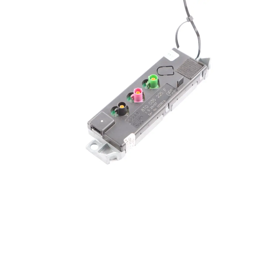 Antenna Amplifier Aerial Module Control Unit Right O/S 8T0035225M to Audi S5 8T with Part number 8T0035225F Audi S5 8T Antenna Amplifier Aerial Module Control Unit Right O/S 8T0035225M - SKU 8T0035225F - Part number 8T0035225F