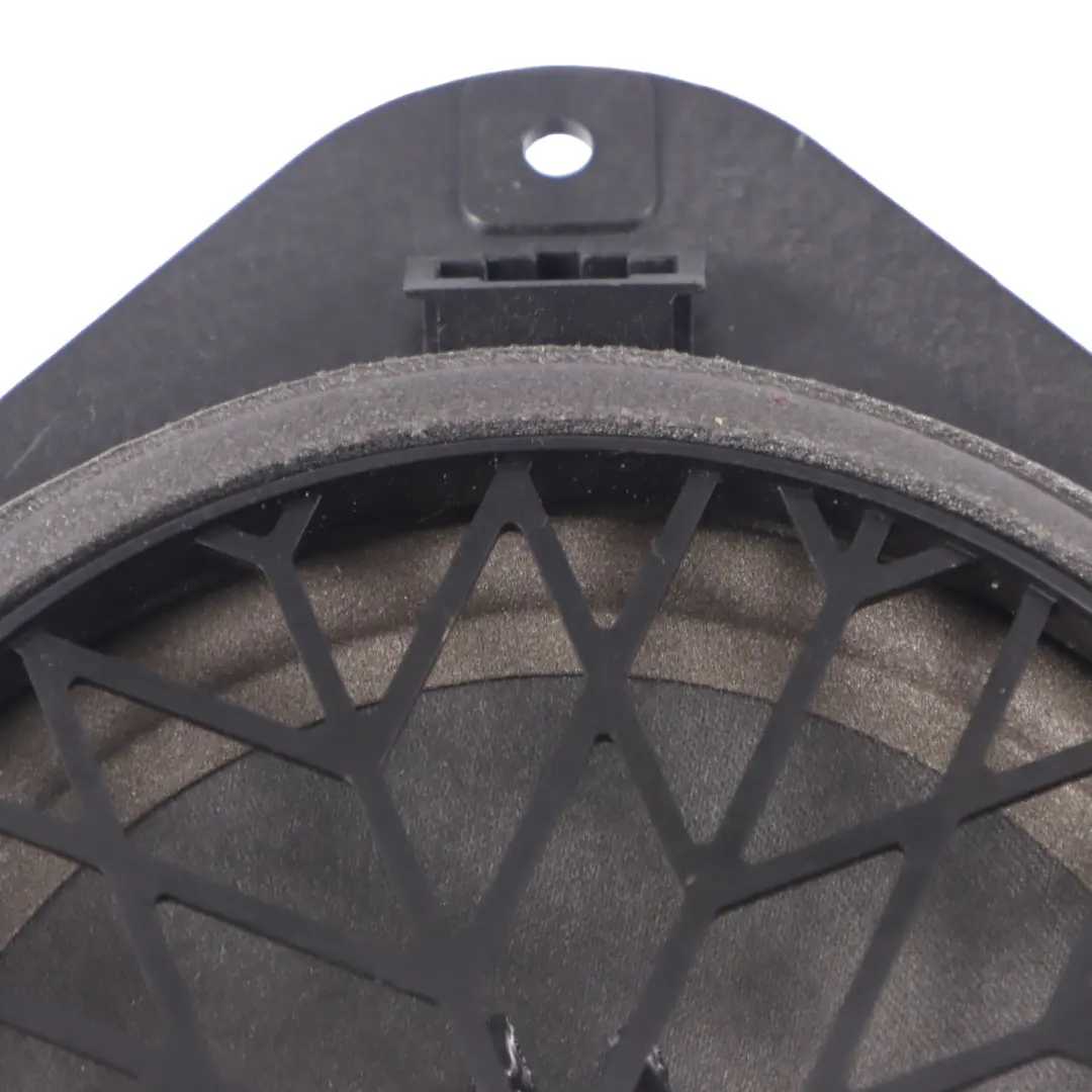 Quartier arrière Haut parleur basses moyennes gauche droite pour Audi A5 8T à propos du numéro de pièce 8T0035411 Audi A5 8T Quartier arrière Haut parleur basses moyennes gauche droite - SKU 8T0035411 - Numéro de pièce 8T0035411