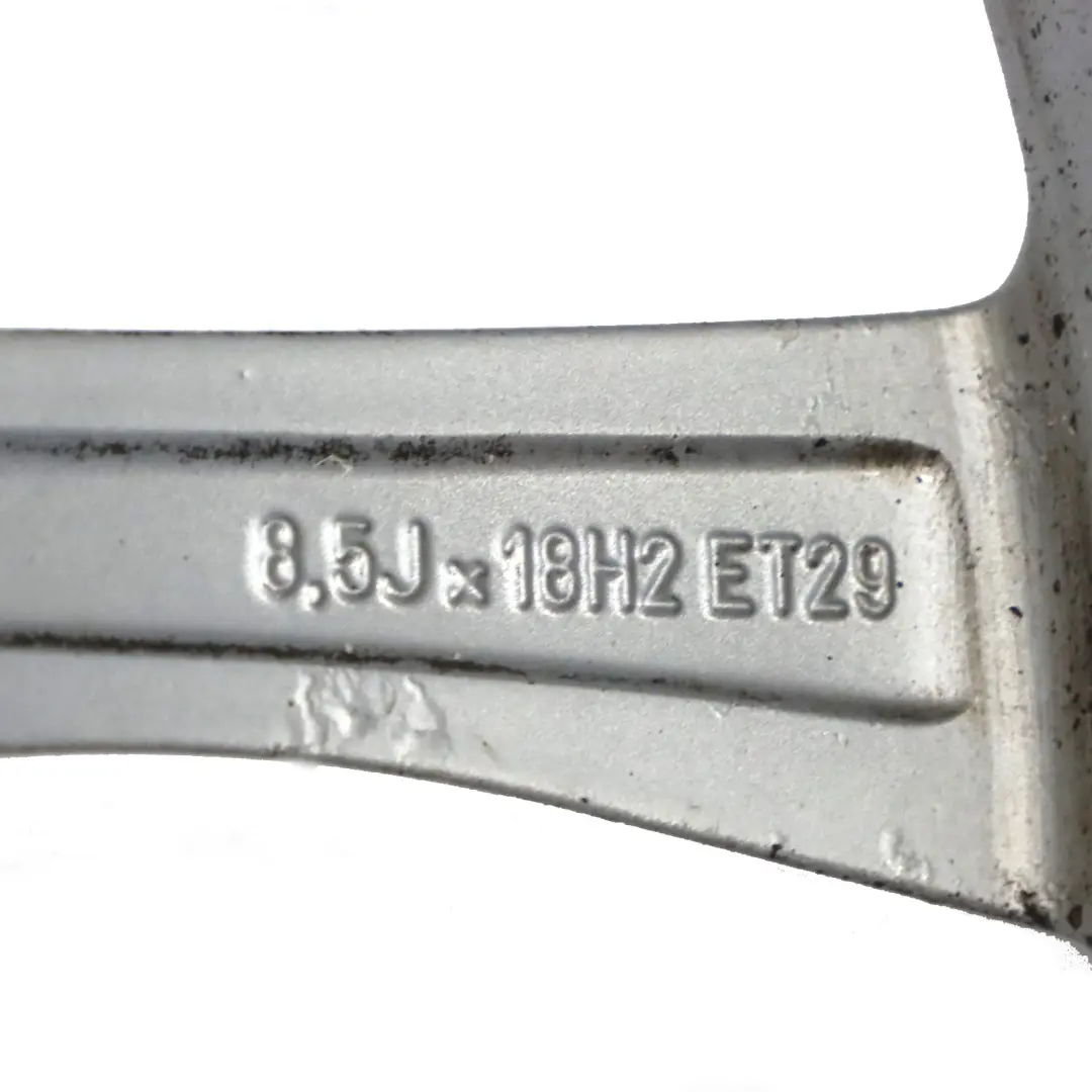 Llanta de aleación ligera plateada Audi A5 S5 8T 18" 8,5J ET:29 para con número de pieza 8T0601025BB Llanta de aleación ligera plateada Audi A5 S5 8T 18" 8,5J ET:29 - SKU 8T0601025BB-1 - Número de pieza 8T0601025BB