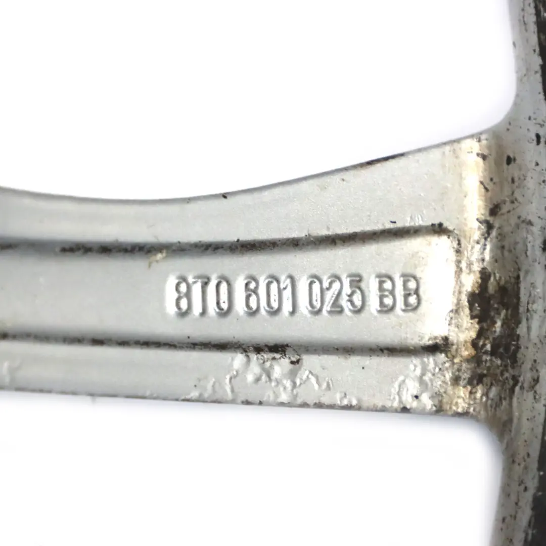 Llanta de aleación ligera plateada Audi A5 S5 8T 18" 8,5J ET:29 para con número de pieza 8T0601025BB Llanta de aleación ligera plateada Audi A5 S5 8T 18" 8,5J ET:29 - SKU 8T0601025BB-1 - Número de pieza 8T0601025BB