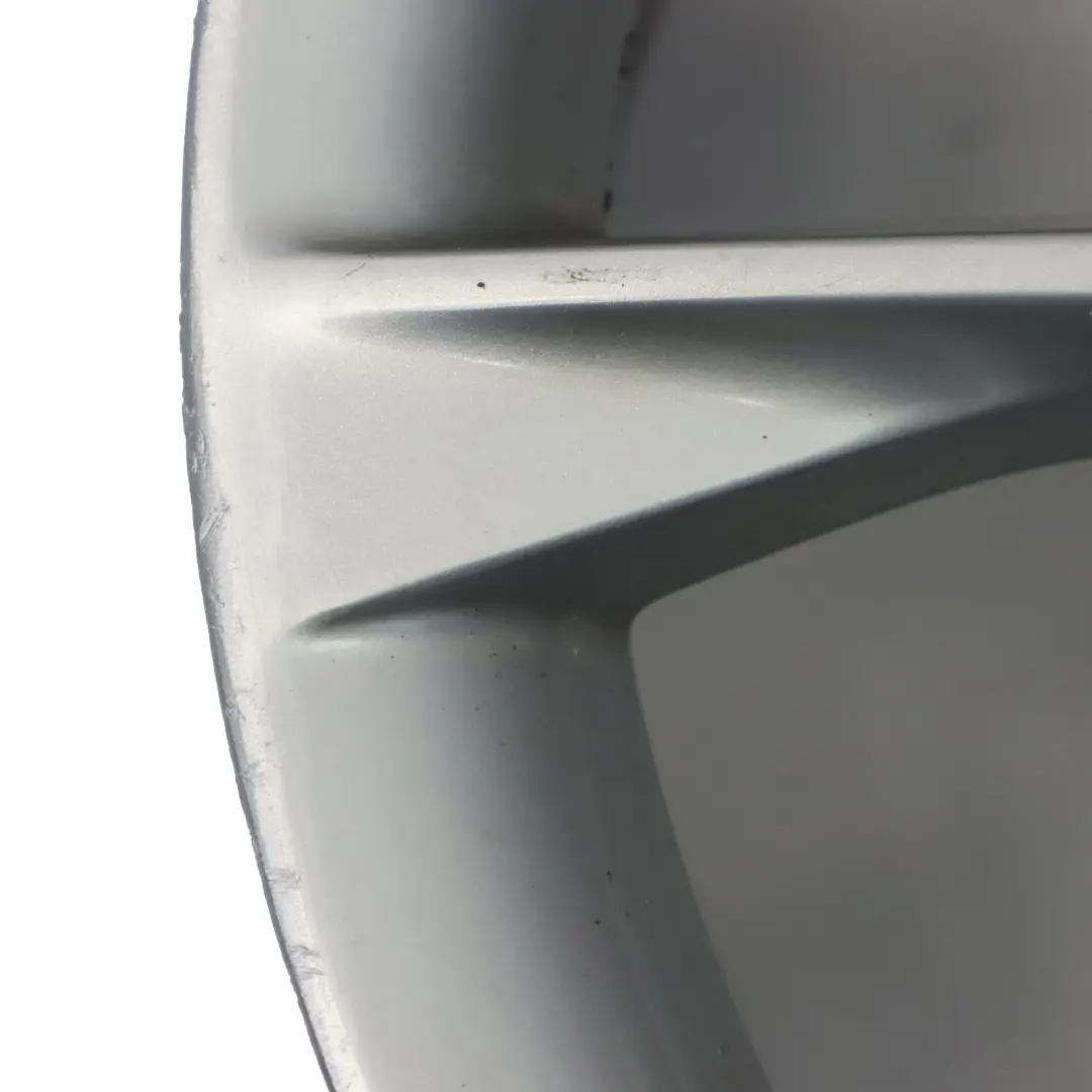 Llanta de aleación ligera plateada Audi A5 S5 8T 18" 8,5J ET:29 para con número de pieza 8T0601025BB Llanta de aleación ligera plateada Audi A5 S5 8T 18" 8,5J ET:29 - SKU 8T0601025BB-1 - Número de pieza 8T0601025BB