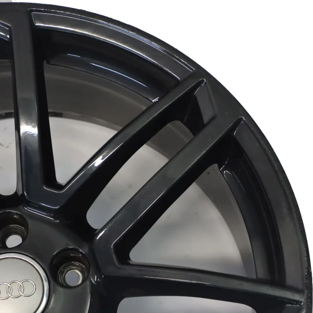 Schwarze Leicht Metall Felge 19" ET:33 9J für Audi A4 B8 A5 8T mit Teilenummer 8T0601025DB Audi A4 B8 A5 8T Schwarze Leicht Metall Felge 19" ET:33 9J - SKU 8T0601025DB-1 - Teilenummer 8T0601025DB