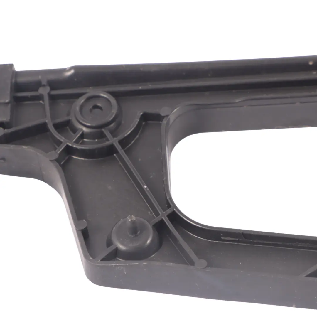 Audi A5 8T Support de fixation pare chocs arrière gauche côté passager - SKU 8T0807453 - Numéro de pièce 8T0807453