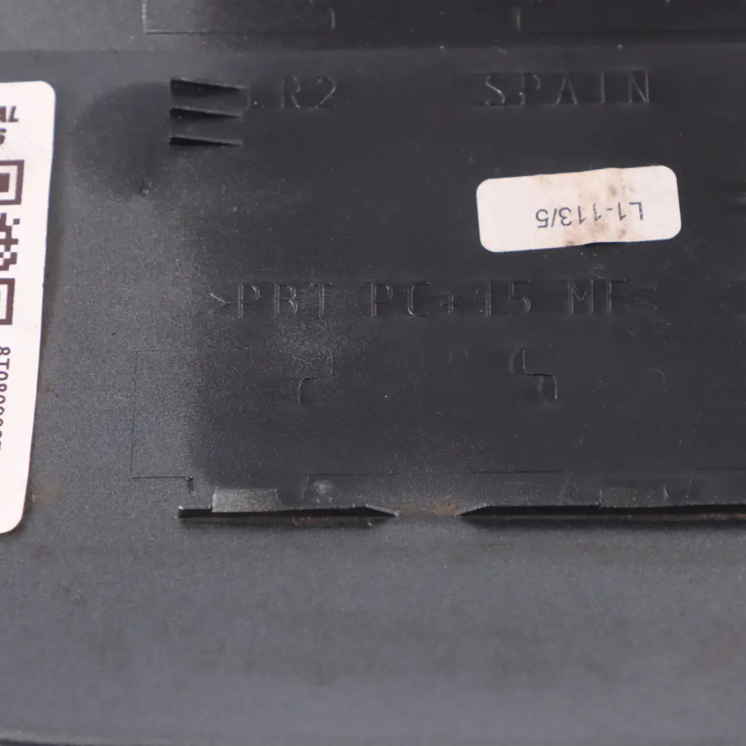 Korek Wlewu Paliwa Monsoon Grey Metallic X7R do Audi A5 8T o numerze 8T0809907 Audi A5 8T Korek Wlewu Paliwa Monsoon Grey Metallic X7R - SKU 8T0809907-MOG - Numer Części 8T0809907