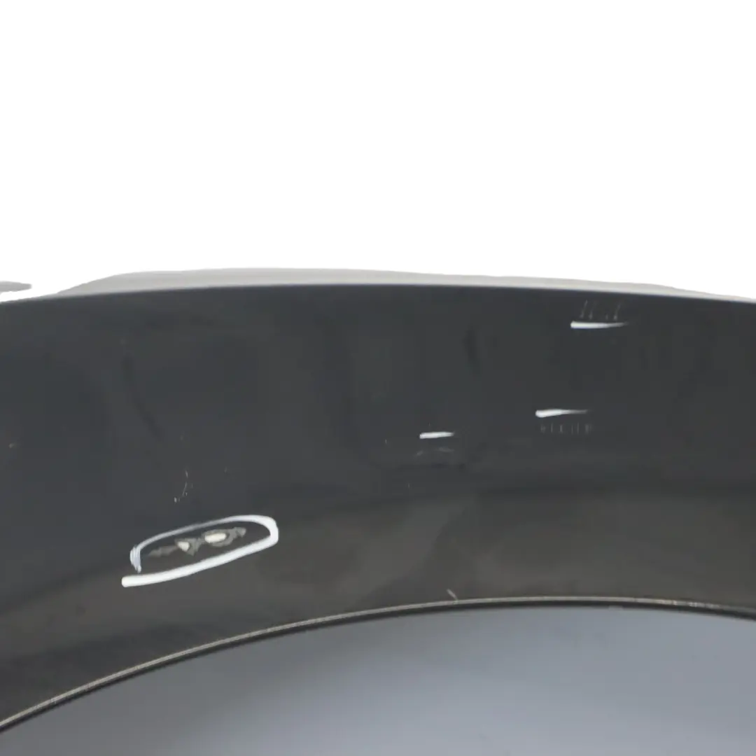 Seitenverkleidung vorne links Kotflügel Phantom Black Schwarz - Z9Y für Audi A5 8T mit Teilenummer 8T0821105H Audi A5 8T Seitenverkleidung vorne links Kotflügel Phantom Black Schwarz - Z9Y - SKU 8T0821105H-PHB - Teilenummer 8T0821105H