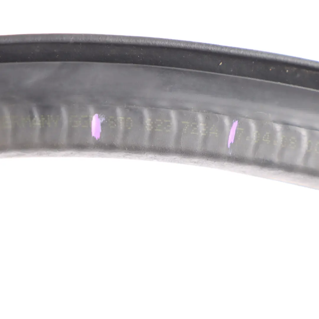 Audi A4 B8 Sotto il cofano paratia in gomma guarnizione meteo - SKU 8T0823723A - Numero di parte 8T0823723A