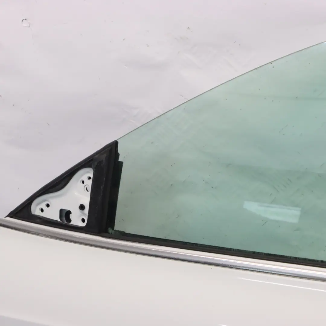 Coupé Porta anteriore sinistra Pannello Glacier White Pearl - S9R per Audi A5 8T con numero di parte 8T0831051C Audi A5 8T Coupé Porta anteriore sinistra Pannello Glacier White Pearl - S9R - SKU 8T0831051C-MGW - Numero di parte 8T0831051C