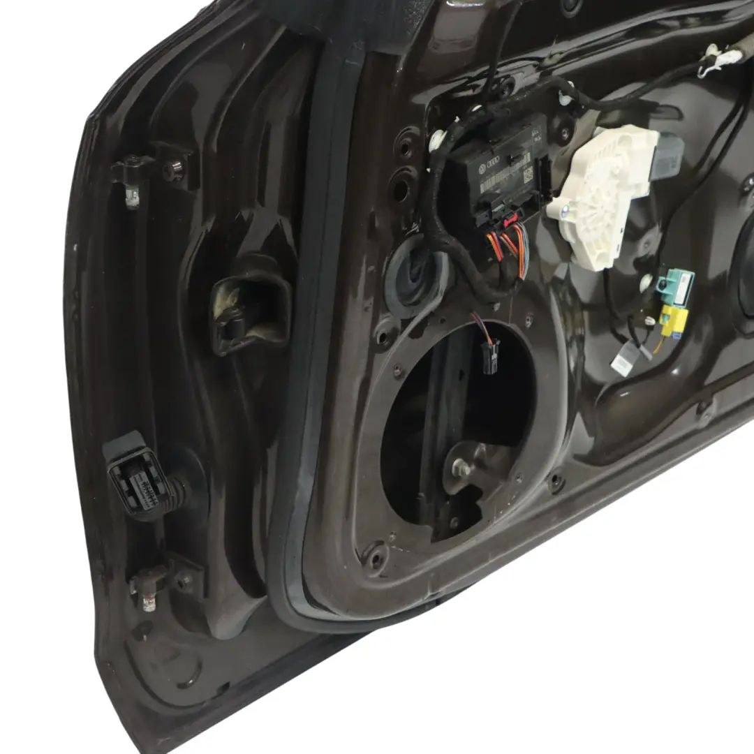 Door Front Right O/S Covering Panel Teak Brown Metallic - Z8W Audi A5 8T Coupe - SKU 8T0831052C-TBR - Part number 8T0831052C
