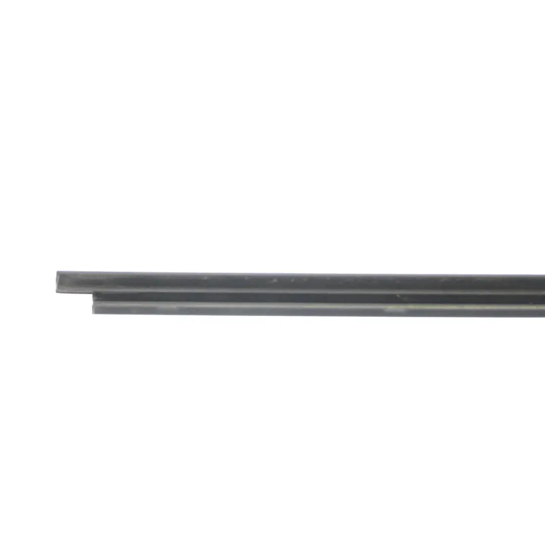 Porta anteriore Apertura Striscia Guarnizione Sinistra per Audi A5 8T con numero di parte 8T0853283C Audi A5 8T Porta anteriore Apertura Striscia Guarnizione Sinistra - SKU 8T0853283C - Numero di parte 8T0853283C