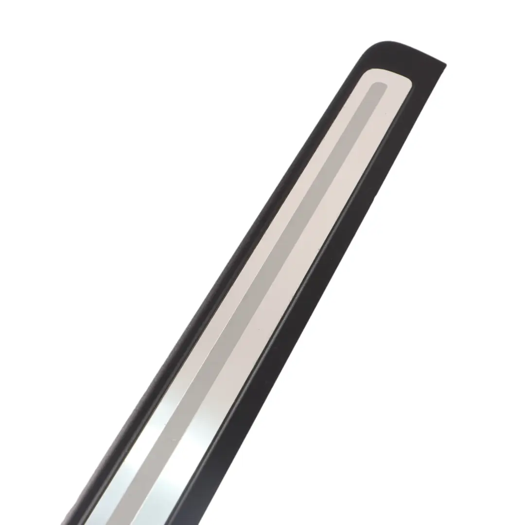 ingresso striscia Sill Scuff S Line Plate Trim sinistra per Audi A5 8T con numero di parte 8T0853373H Audi A5 8T ingresso striscia Sill Scuff S Line Plate Trim sinistra - SKU 8T0853373H - Numero di parte 8T0853373H