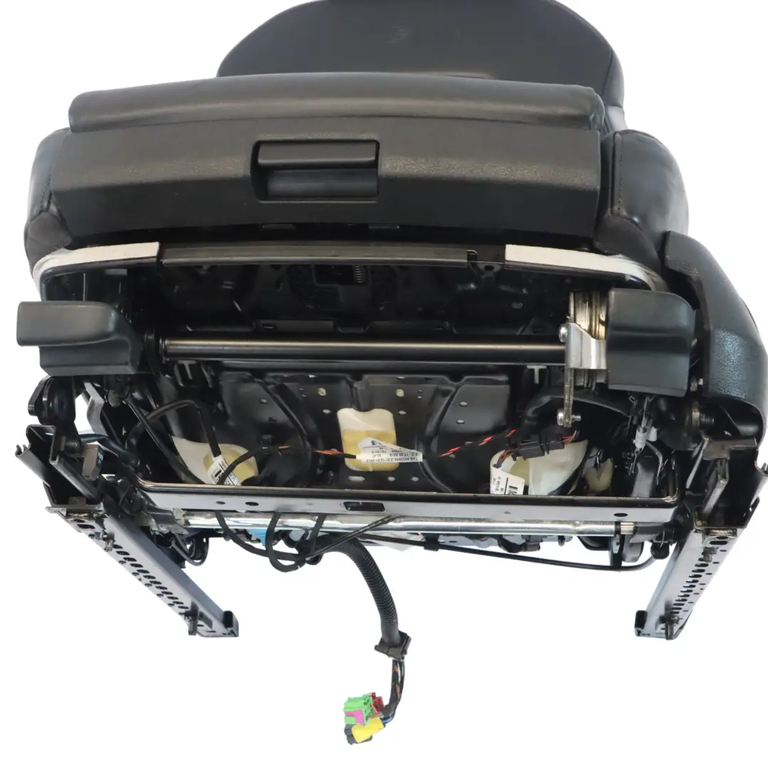 Audi A5 8T Coupe Siège avant gauche sport chauffant en cuir Soul Noir - SKU 8T0881805BJ - Numéro de pièce 8T0881805BJ