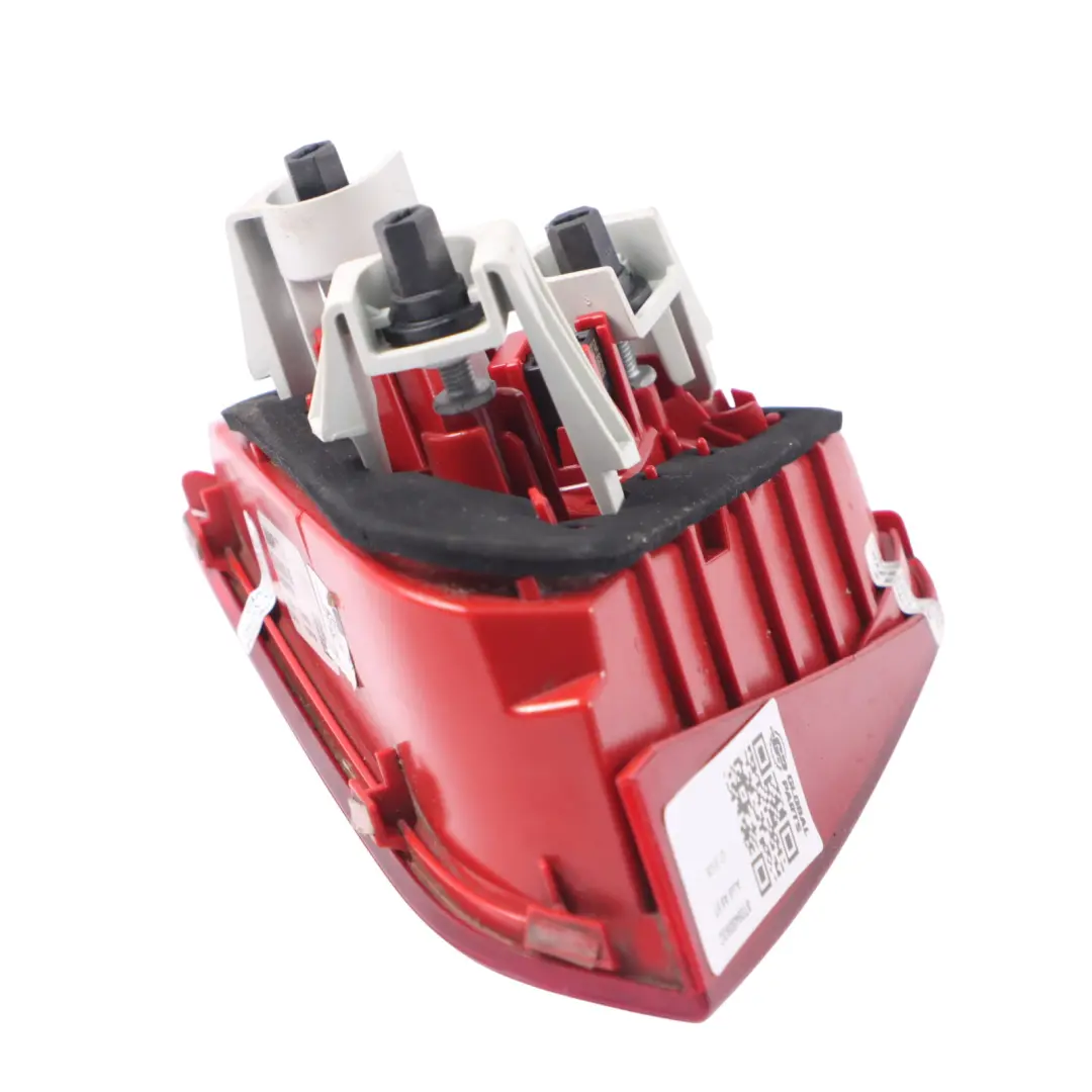 Audi A5 8T Lampe arrière Feu intérieur coffre hayon Gauche - SKU 8T0945093C - Numéro de pièce 8T0945093C