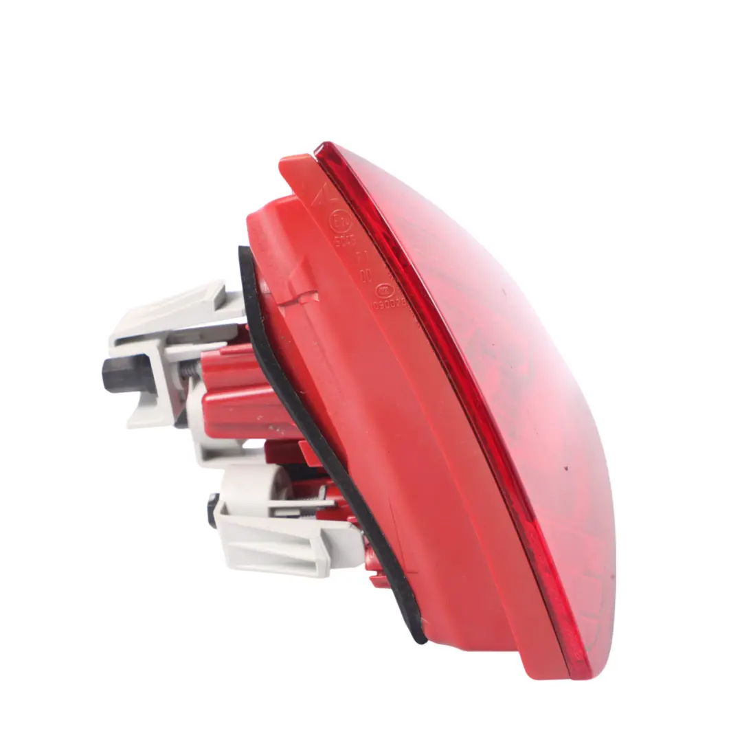 Audi A5 8T Lampe arrière Feu intérieur coffre hayon Gauche - SKU 8T0945093C - Numéro de pièce 8T0945093C