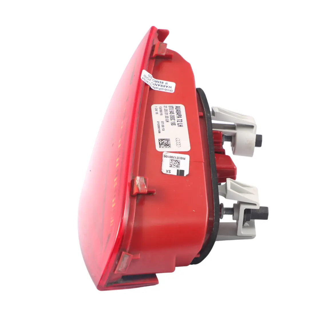 Audi A5 8T Lampe arrière Feu intérieur coffre hayon Gauche - SKU 8T0945093C - Numéro de pièce 8T0945093C