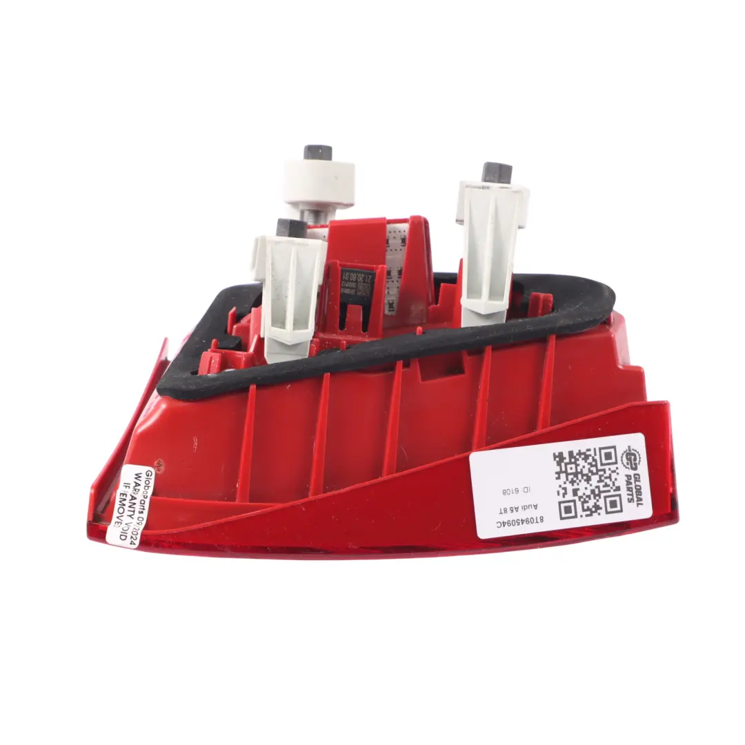 Audi A5 8T Feu arrière Feu intérieur de hayon coffre Droit - SKU 8T0945094C - Numéro de pièce 8T0945094C