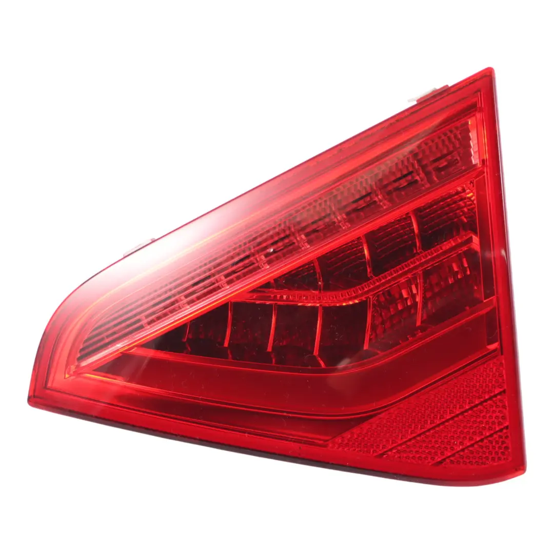 Luz Trasera Maletero Portón Trasero Luz Interior Derecha para Audi A5 8T con número de pieza 8T0945094C Audi A5 8T Luz Trasera Maletero Portón Trasero Luz Interior Derecha - SKU 8T0945094C - Número de pieza 8T0945094C