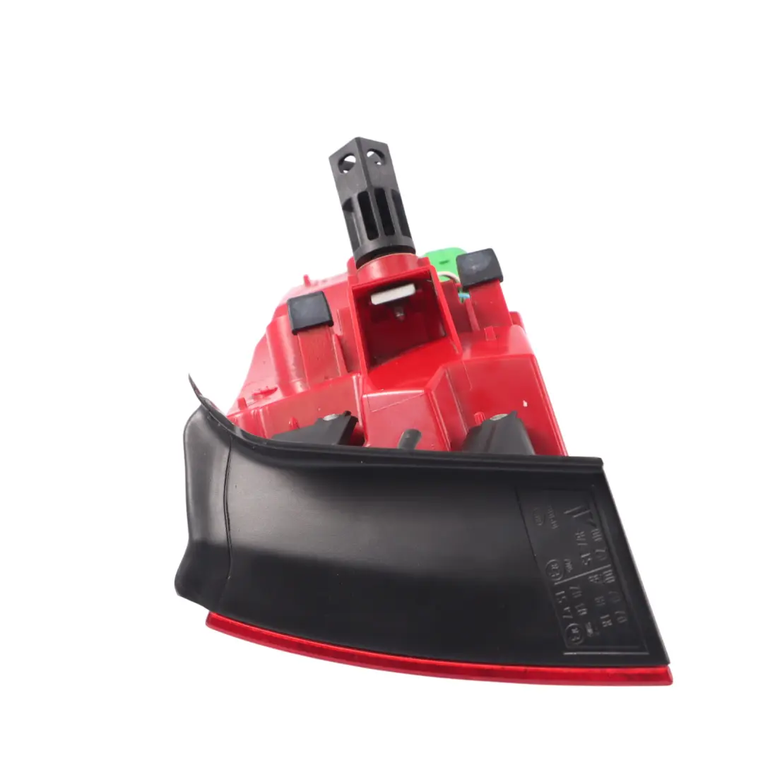 Audi A5 8T Koffer Raum Hinten Links Heck Klappen Leuchte - SKU 8T0945095H - Teilenummer 8T0945095H