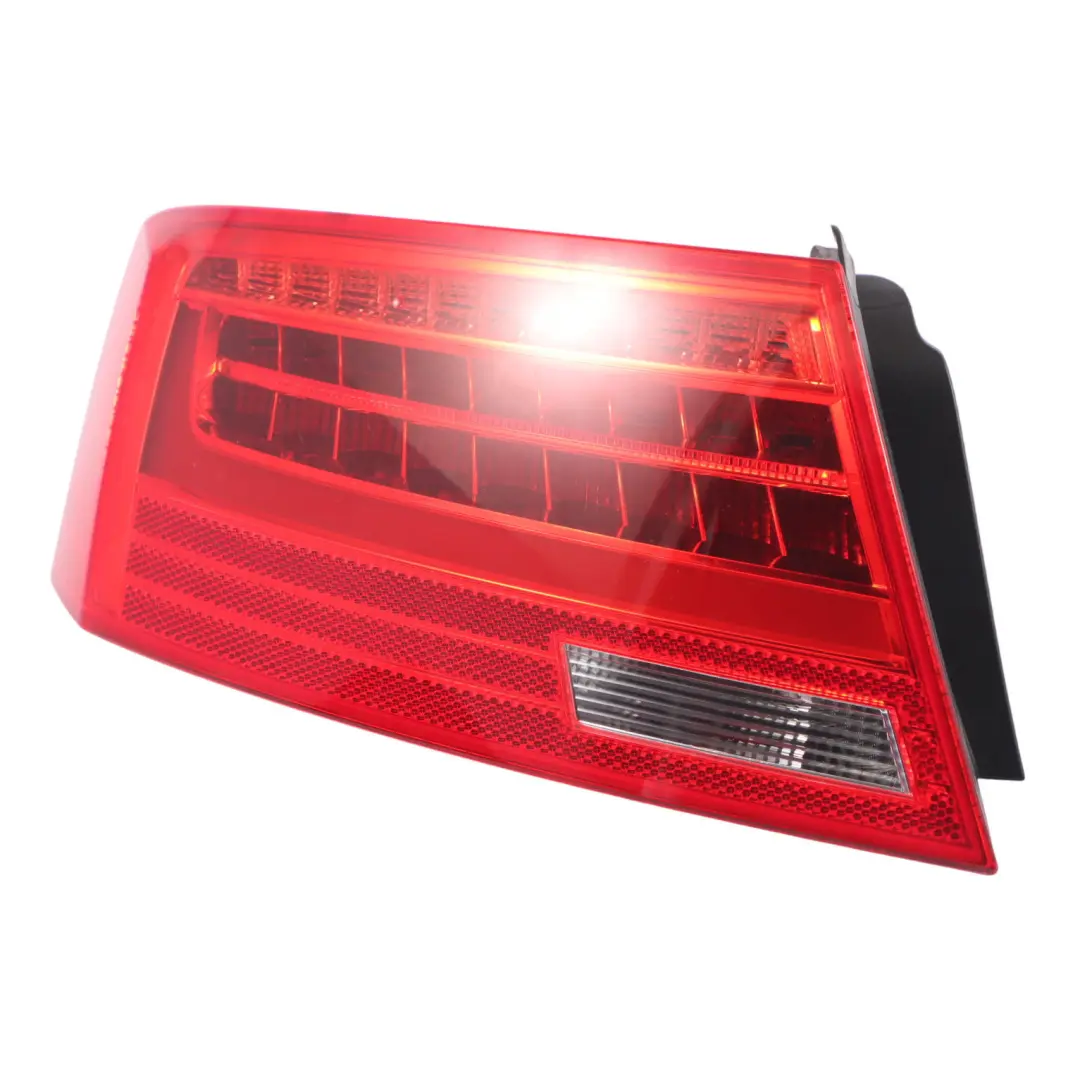 Audi A5 8T Rear Trunk Boot Left N/S Tailgate Lamp Light - SKU 8T0945095H - Part number 8T0945095H