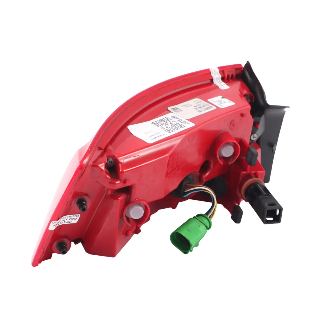 Audi A5 8T Lampa Tylna Klapy Bagażnika Prawa - SKU 8T0945096H - Numer Części 8T0945096H