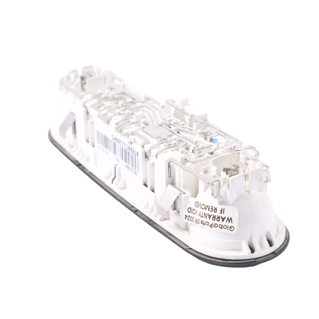 Audi A5 8T Plafond arrière Liseuse Confort Lumière courtoisie Lampe 8T0947111A - SKU 8T0947111B - Numéro de pièce 8T0947111B