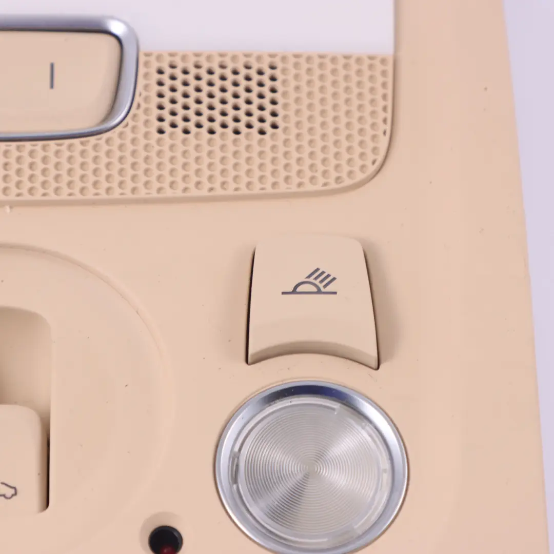 Vorderseite Dach Lesung Höflichkeits Leuchte Innen für Audi A5 8T mit Teilenummer 8T0947135BK Audi A5 8T Vorderseite Dach Lesung Höflichkeits Leuchte Innen - SKU 8T0947135BK - Teilenummer 8T0947135BK