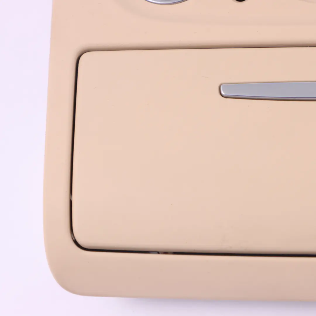 Audi A5 8T Lecture courtoisie toit avant lumineux lampe intérieure - SKU 8T0947135BK - Numéro de pièce 8T0947135BK