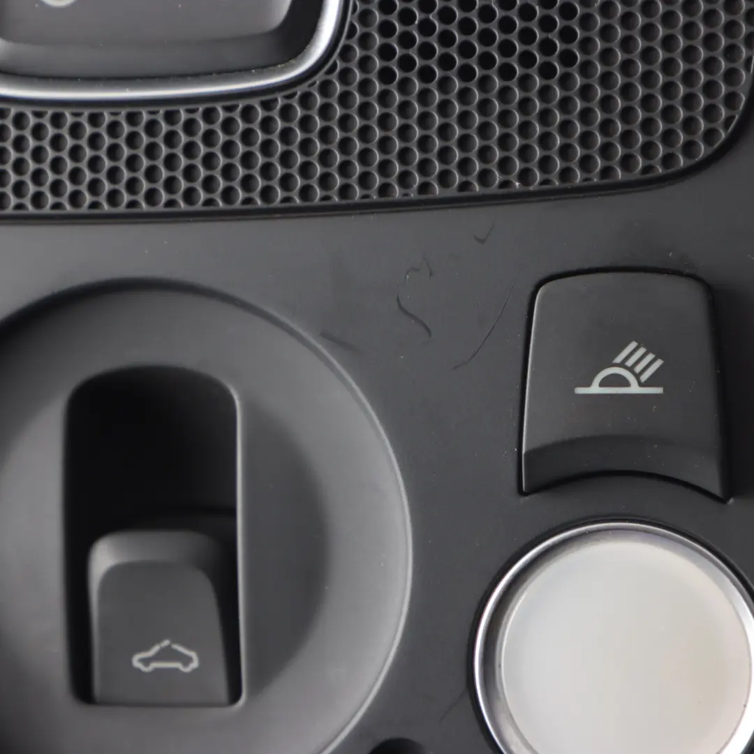 Luz de Techo Delantera Panel Interruptor de Luz de Lectura para Audi A4 B8 con número de pieza 8T0947140 Audi A4 B8 Luz de Techo Delantera Panel Interruptor de Luz de Lectura - SKU 8T0947140-1 - Número de pieza 8T0947140