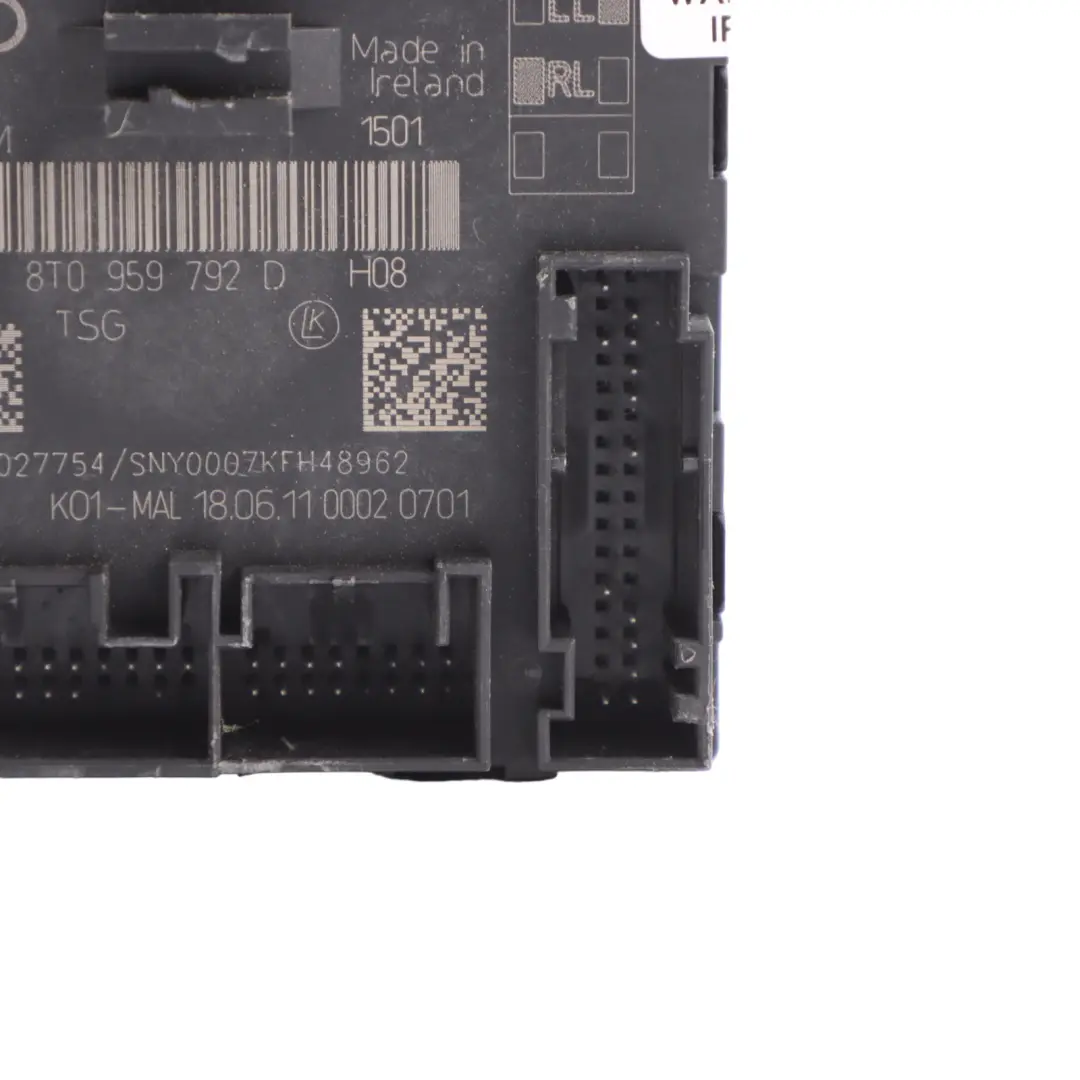 Modulo di controllo porta anteriore sinistra N/S per Audi A5 8T con numero di parte 8T0959792D Audi A5 8T Modulo di controllo porta anteriore sinistra N/S - SKU 8T0959792D - Numero di parte 8T0959792D