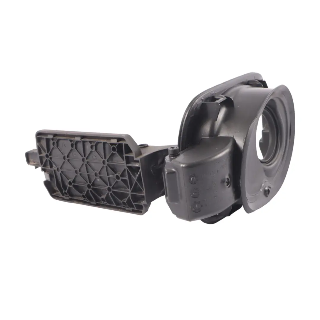 Insertion trappe remplissage du réservoir d'essence pour Audi A5 8T 2.0 à propos du numéro de pièce 8T8809906D Audi A5 8T 2.0 Insertion trappe remplissage du réservoir d'essence - SKU 8T8809906D - Numéro de pièce 8T8809906D