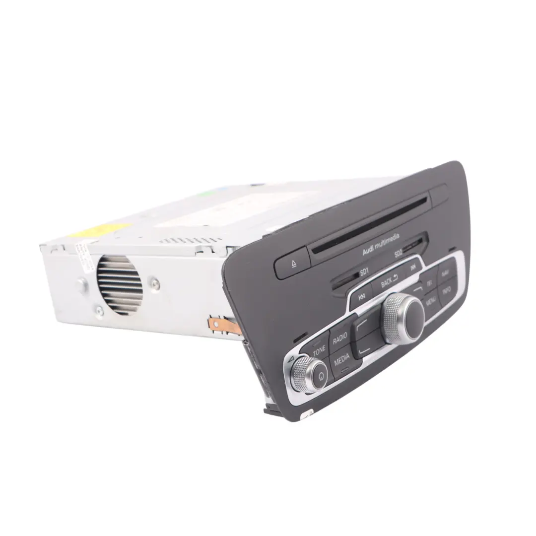 Head Unit Navigation Multimedia Control Unit to Audi Q3 8U with Part number 8U0035193CX Audi Q3 8U Head Unit Navigation Multimedia Control Unit - SKU 8U0035193CX - Part number 8U0035193CX