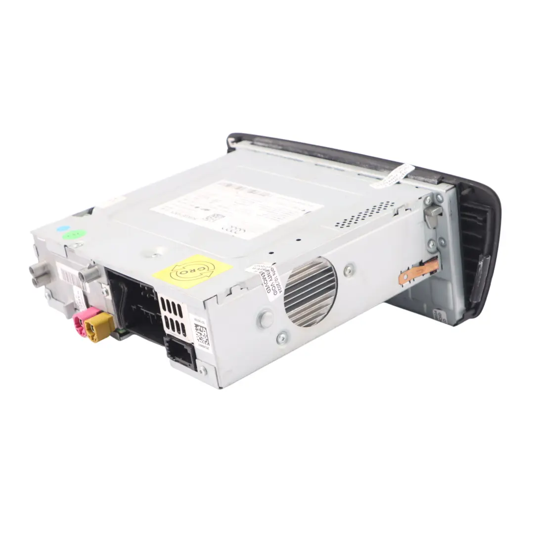 Head Unit Navigation Multimedia Control Unit to Audi Q3 8U with Part number 8U0035193CX Audi Q3 8U Head Unit Navigation Multimedia Control Unit - SKU 8U0035193CX - Part number 8U0035193CX