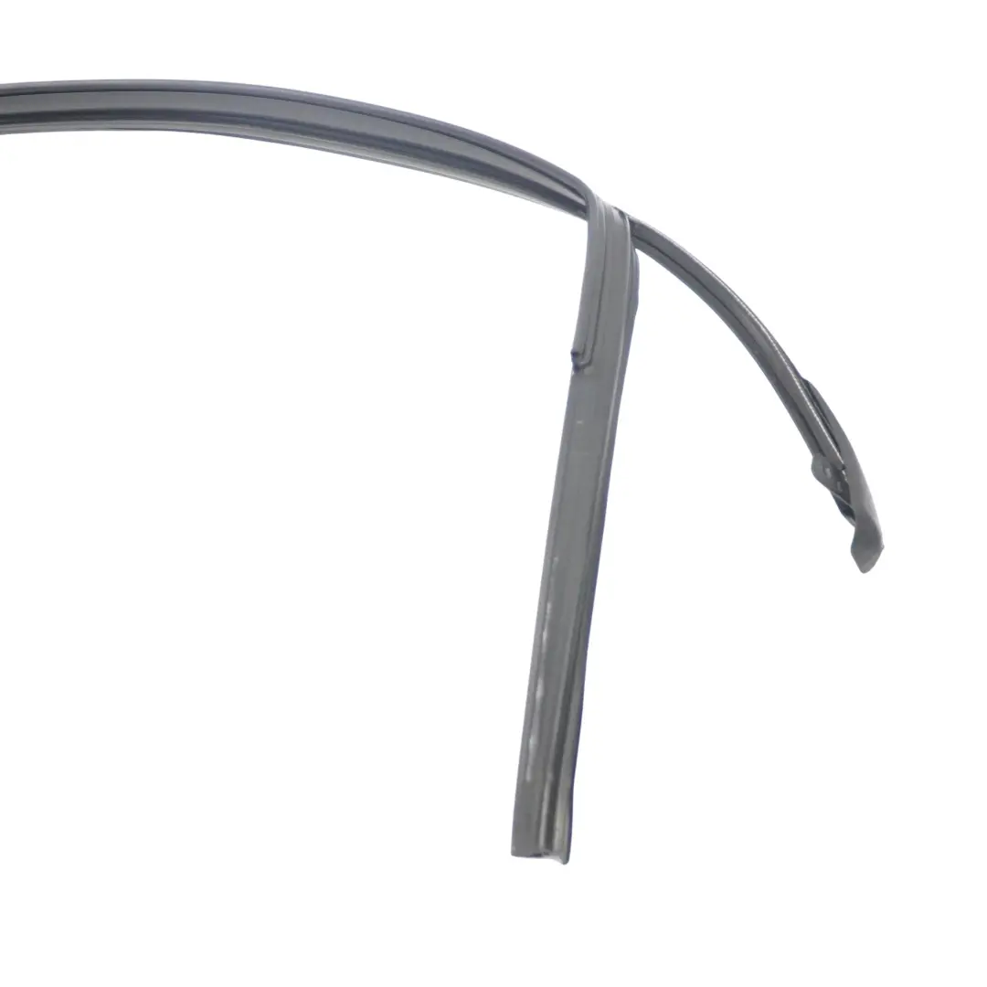 Audi Q3 8U telaio porta finestra guarnizione guida anteriore sinistra - SKU 8U0837439A - Numero di parte 8U0837439A
