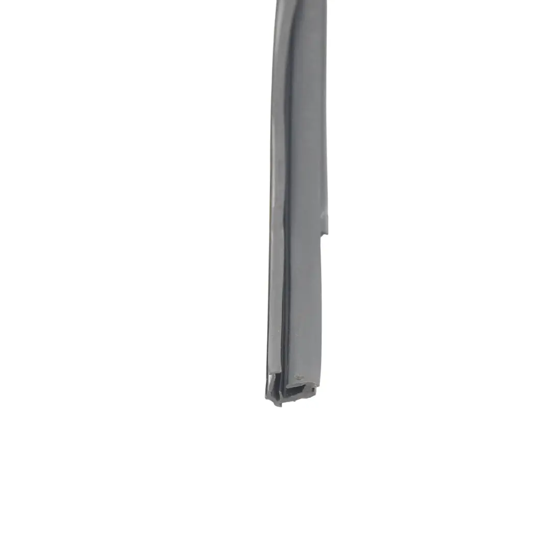Audi Q3 8U Guarnizione finestrino guida gomma posteriore sinistra - SKU 8U0839439 - Numero di parte 8U0839439