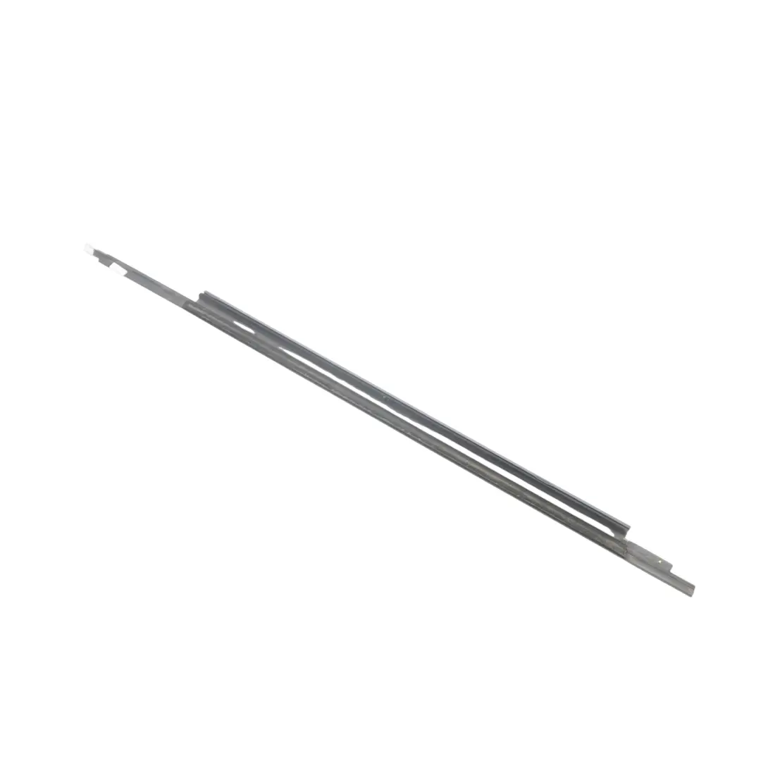 Moulure porte avant chromée gauche pour Audi Q3 8U à propos du numéro de pièce 8U0853283 Audi Q3 8U Moulure porte avant chromée gauche - SKU 8U0853283 - Numéro de pièce 8U0853283