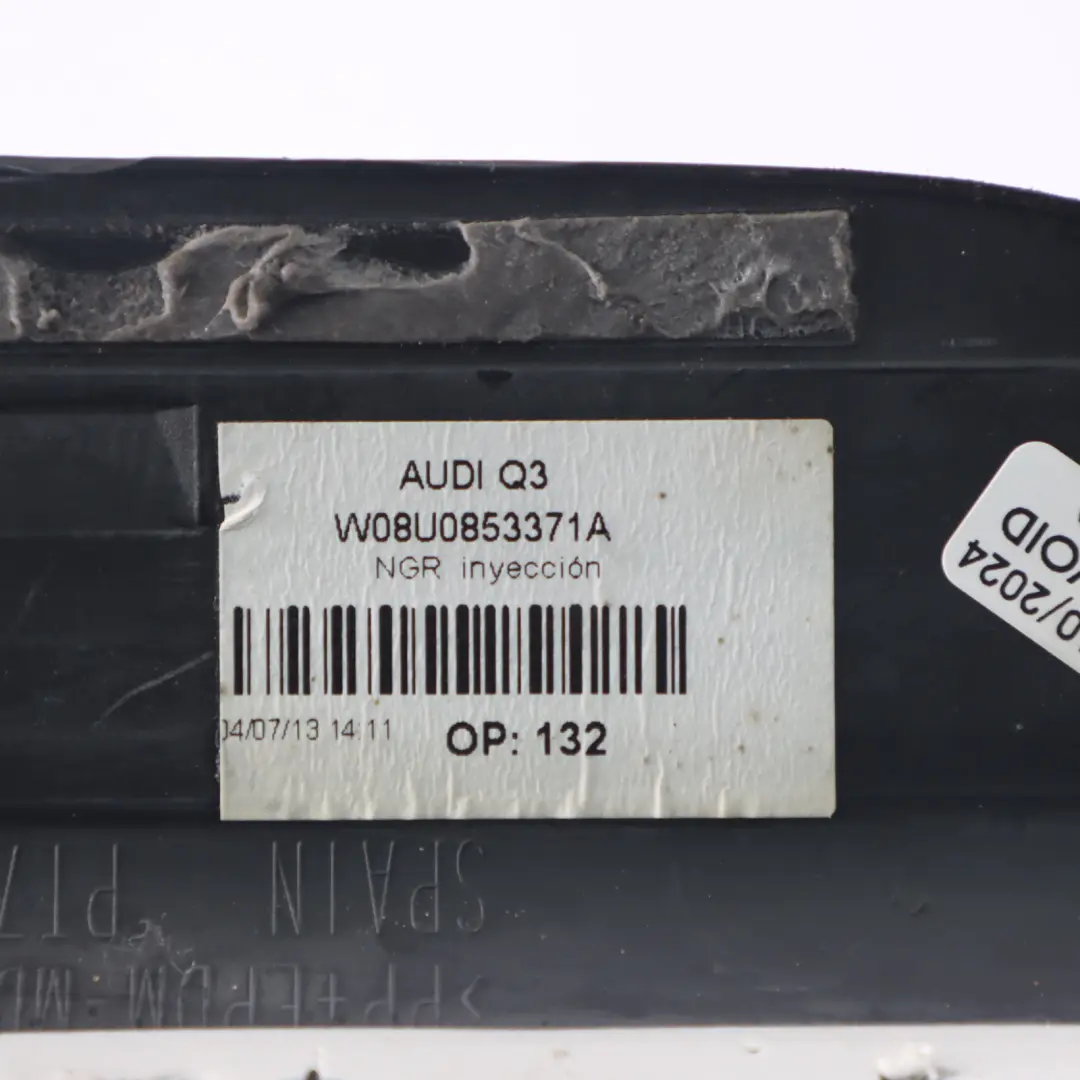 Plaque de seuil entrée gauche pour Audi Q3 8U à propos du numéro de pièce 8U0853373A Audi Q3 8U Plaque de seuil entrée gauche - SKU 8U0853373A - Numéro de pièce 8U0853373A