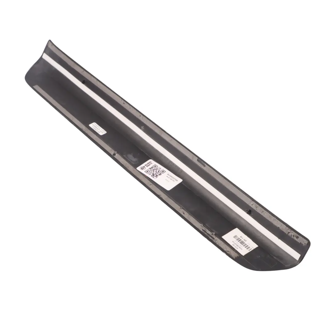 Plaque de seuil entrée droite pour Audi Q3 8U à propos du numéro de pièce 8U0853374A Audi Q3 8U Plaque de seuil entrée droite - SKU 8U0853374A - Numéro de pièce 8U0853374A